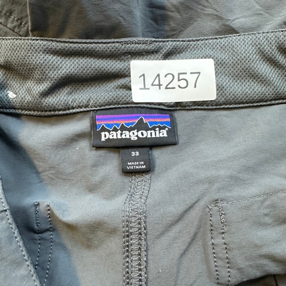 Patagonia Quandary Shorts Mens 33 Gray Hiking Stretch Quick Dry Outdoors * - Picture 9 of 12